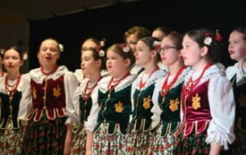 Gala 100-lecia polskiej szkoły w Łochowie 25