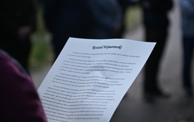 na zdjęciu widać fragment listu na temat Ryszarda Wojmarowskiego, kt&oacute;rego imię będzie nosić ścieżka dydaktyczna
