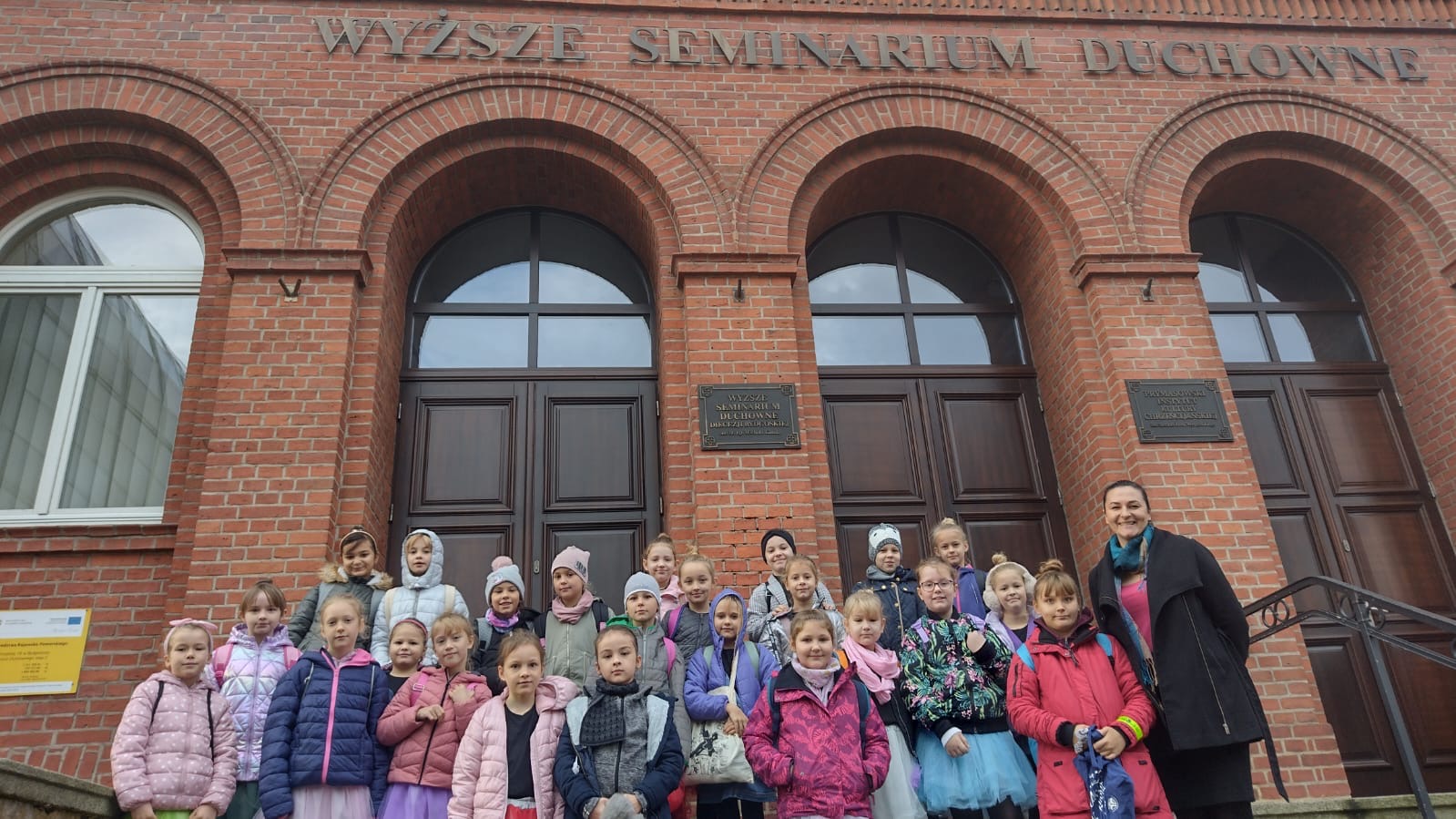 Na zdjęciu widać dzieci z chóru