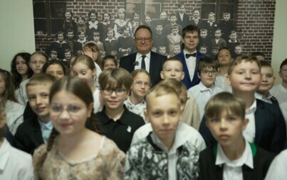 Zdjęcie do Nowoczesna staruszka