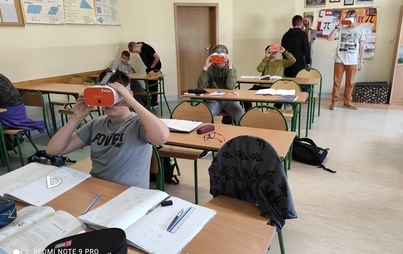 Zdjęcie do Idziemy z duchem czasu